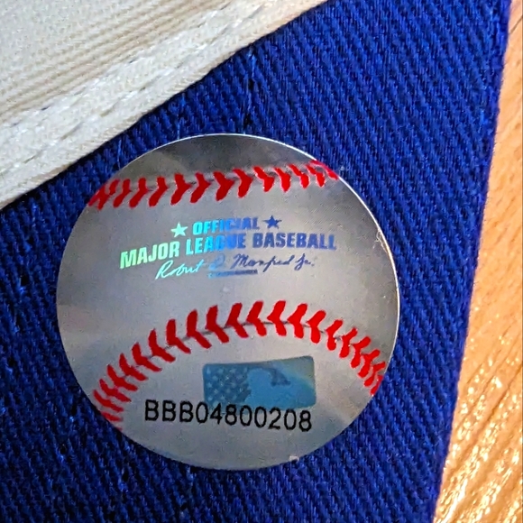 Toronto Blue Jays Hat - Picture 4 of 4